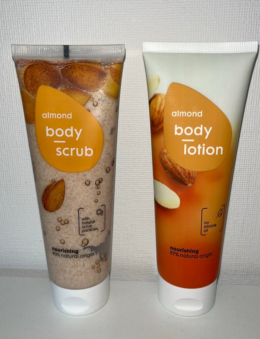 Body scrub + lotion, Ophalen, Zo goed als nieuw, Bodylotion, Crème of Olie
