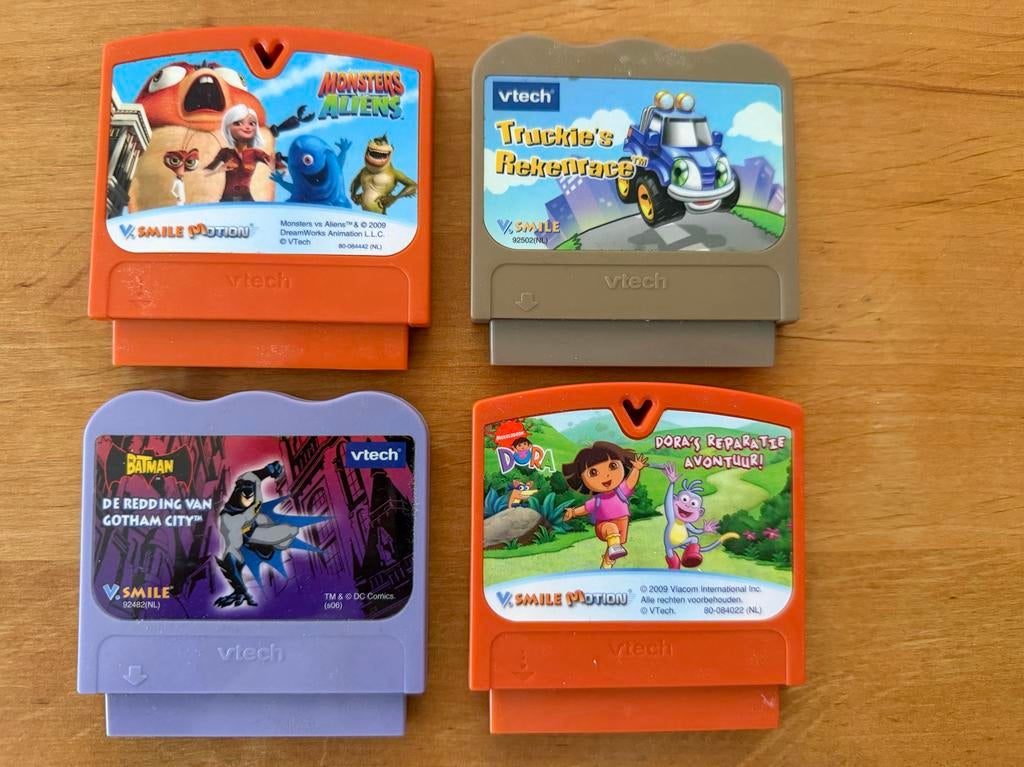 VTech V.Smile Motion Spellen: Batman, Monsters vs Aliens, Do, Ophalen of Verzenden, Zo goed als nieuw