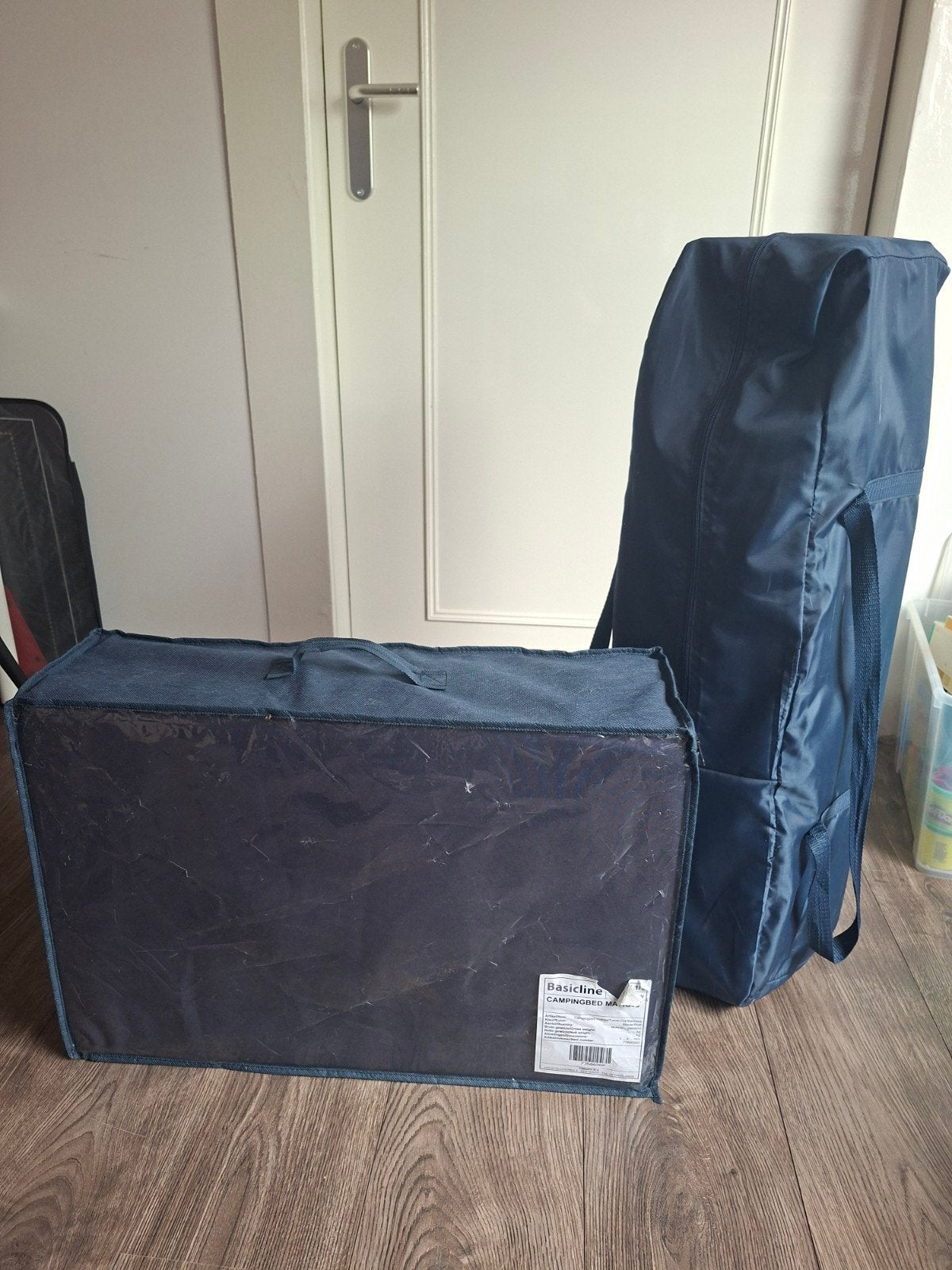 Campingbedje / reisledikant blauw, Ophalen, Zo goed als nieuw, Reisbedje