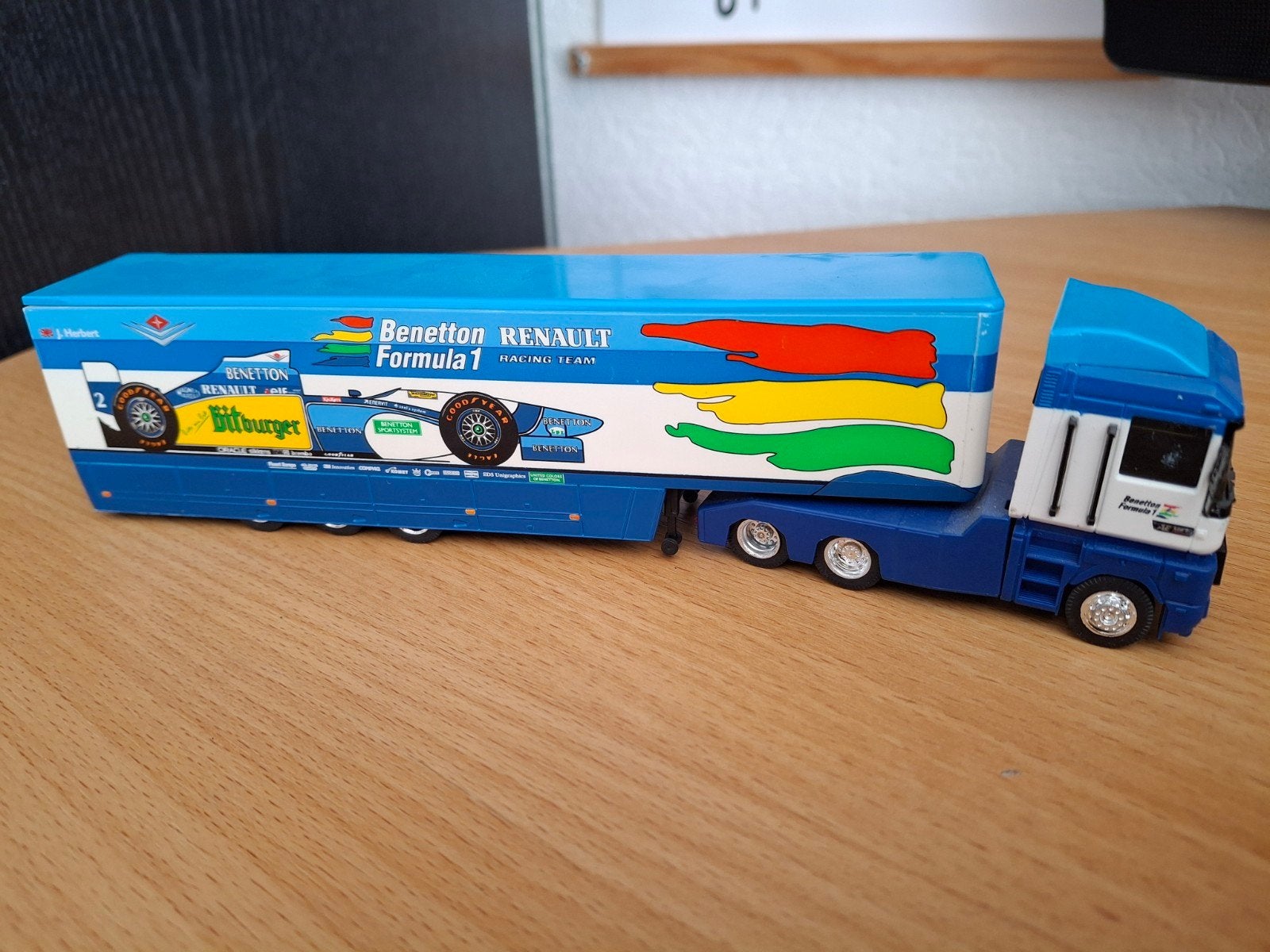Benetton F1 team 1995 transporter 1:87, Ophalen of Verzenden, Zo goed als nieuw, Formule 1