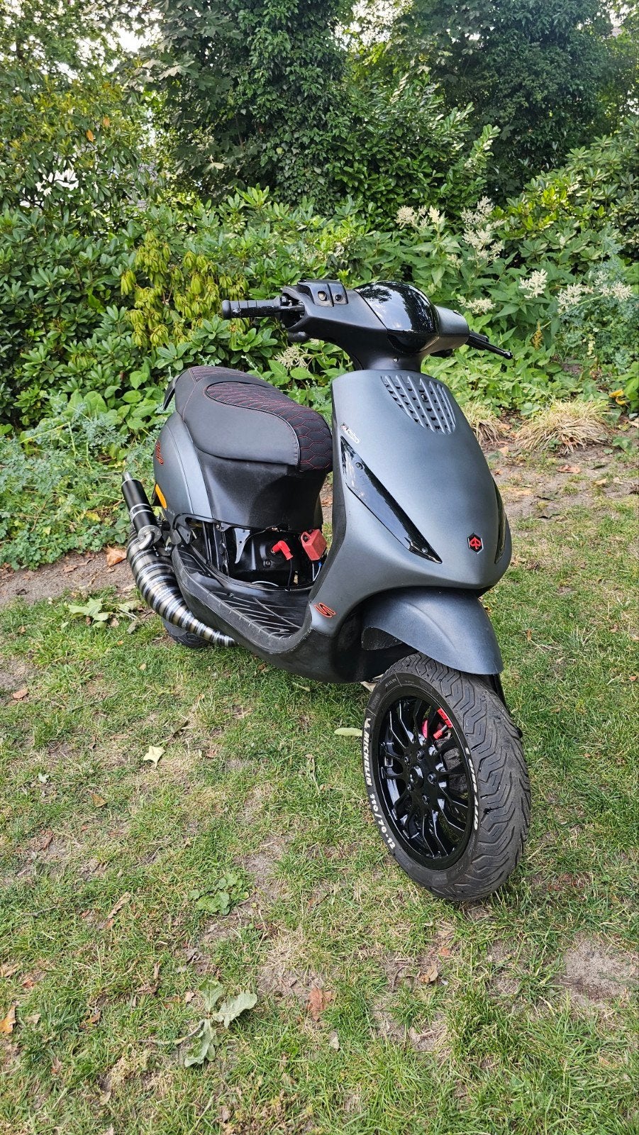 zip 183cc stage 2, Fietsen en Brommers, Scooters | Piaggio, Zo goed als nieuw, Overige modellen, Benzine, Ophalen