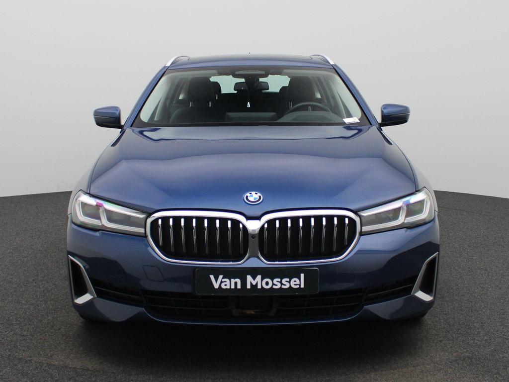 BMW 5 Reeks Touring 520e 150kW | PANORAMADAK | ACHTERUITRIJC, Automaat, 12 maanden, Gebruikt, Zwart