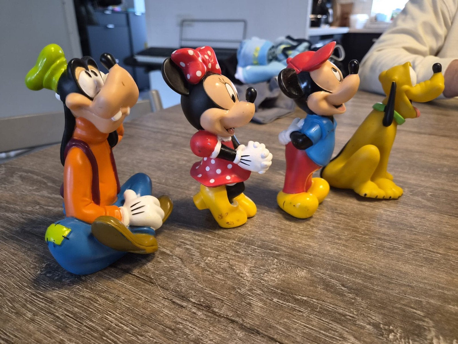 Disney Figuren Set: Goofy, Minnie, Mickey, Pluto, Ophalen of Verzenden, Goofy of Pluto, Gebruikt, Beeldje of Figuurtje