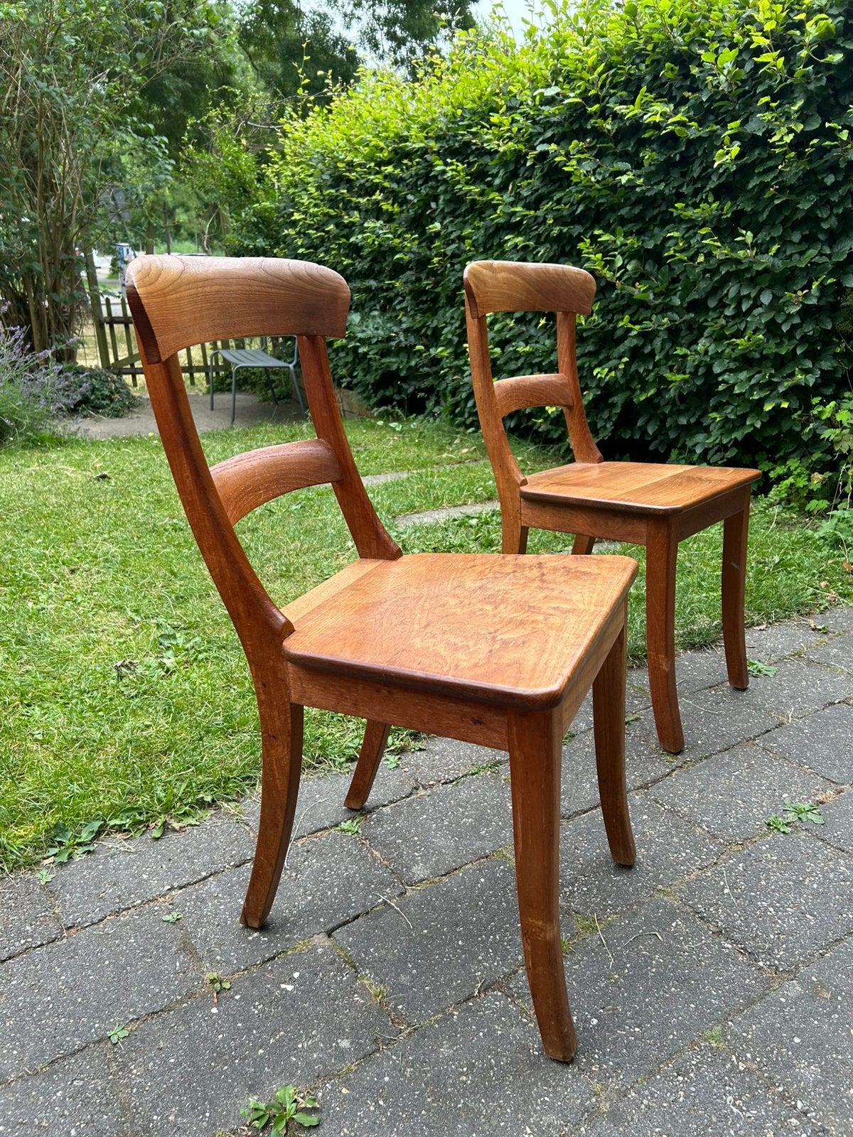 Twee eetkamerstoelen (teak), Ophalen, Gebruikt, Bruin, Twee