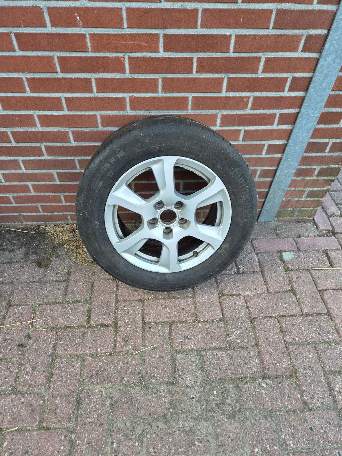 Set van 4 velgen met banden - 225/55 R16 Continental, Ophalen, Gebruikt, 16 inch, Banden en Velgen