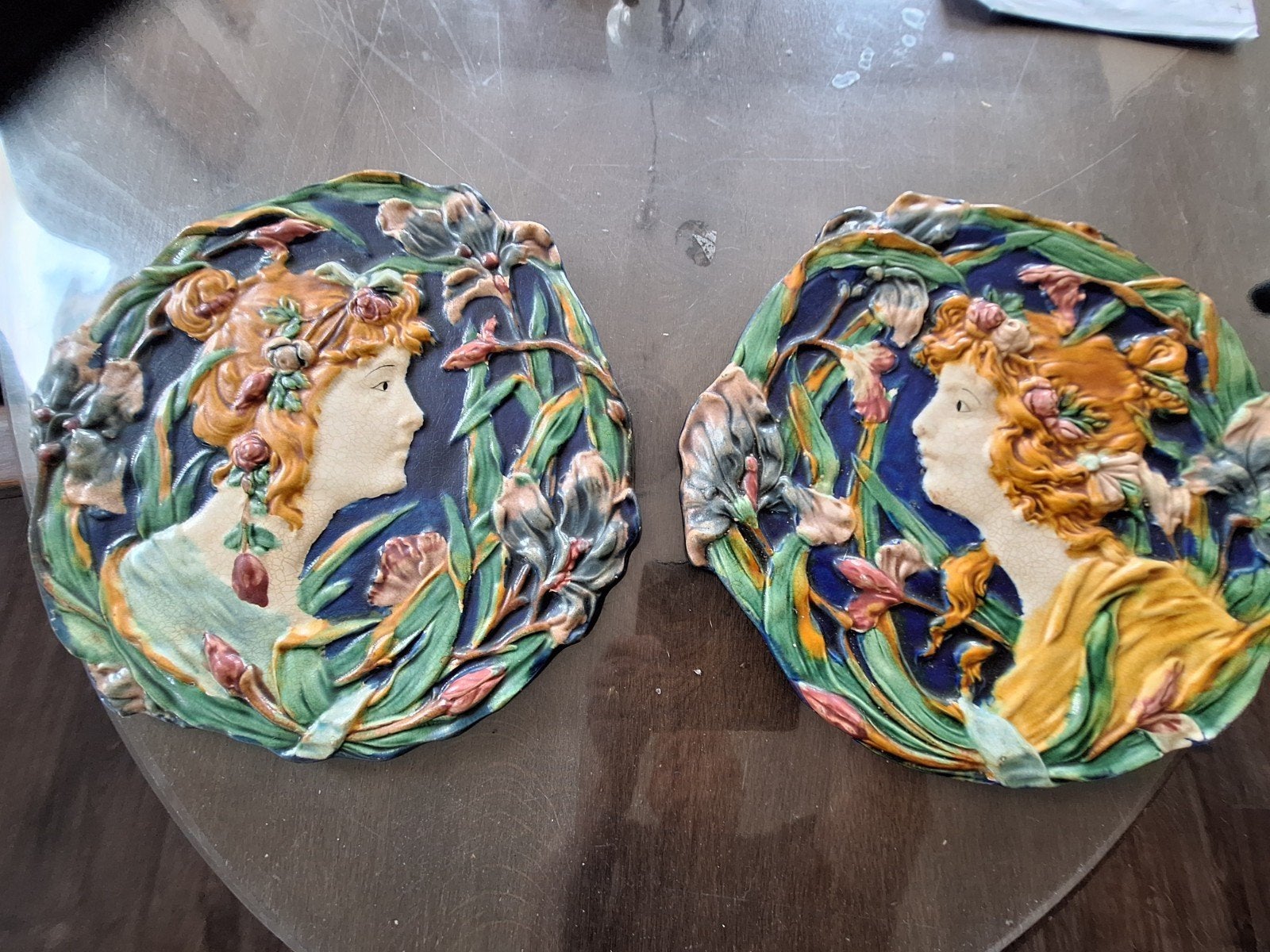 ≥ Zeldzame Antieke Art Nouveau Majolica Wandborden (ca. 1900