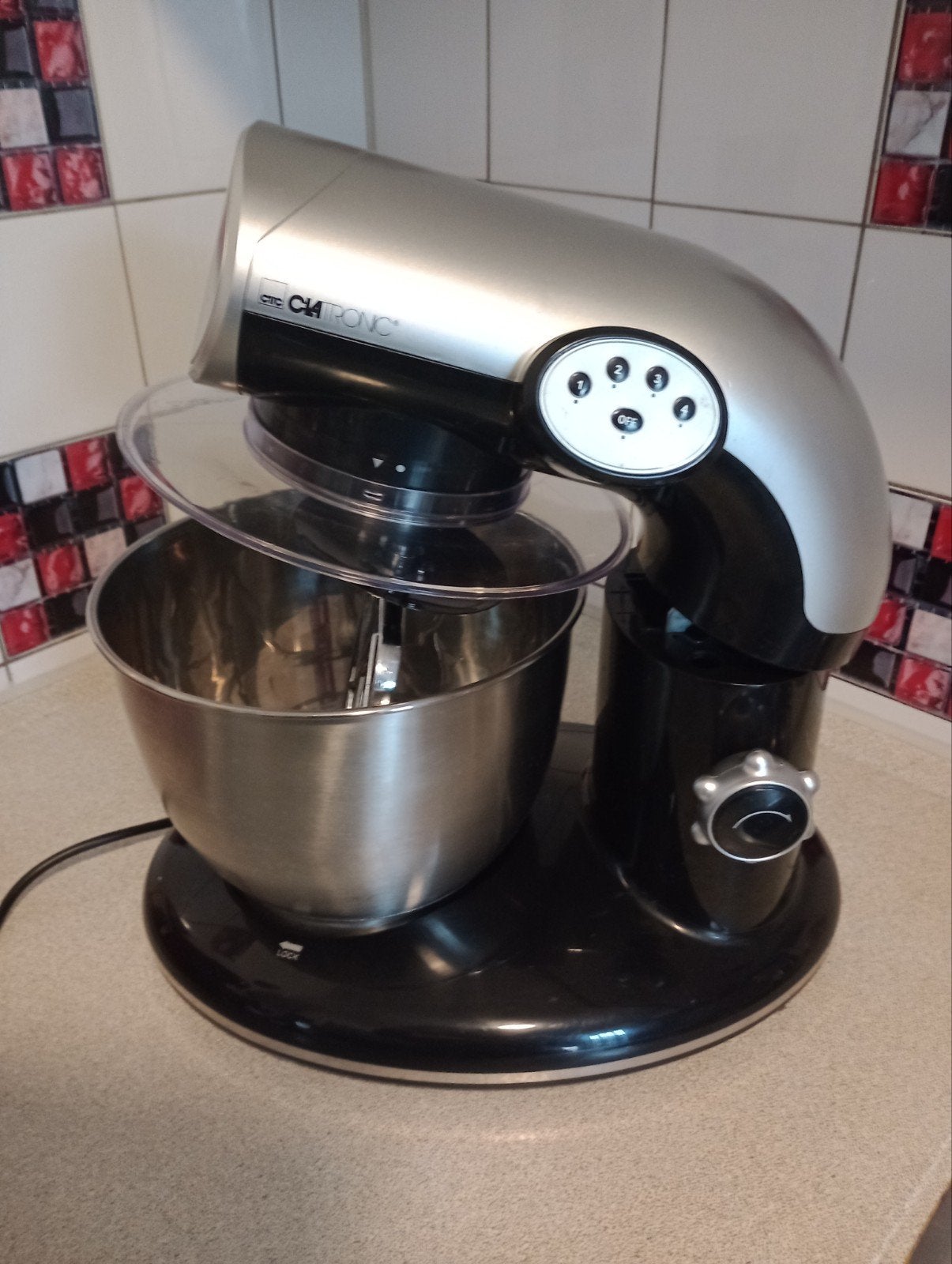 Clatronic Keukenmachine met RVS kom en accessoires, Ophalen of Verzenden, Zo goed als nieuw, Vaatwasserbestendig, 3 snelheden of meer