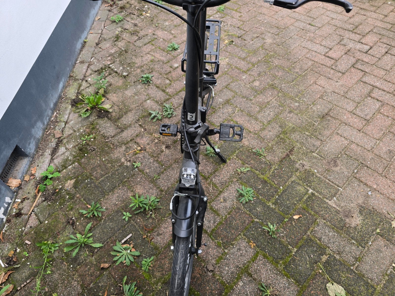 Foto 5 van Btwin vouwfiets met werkende verlichting en handremmen