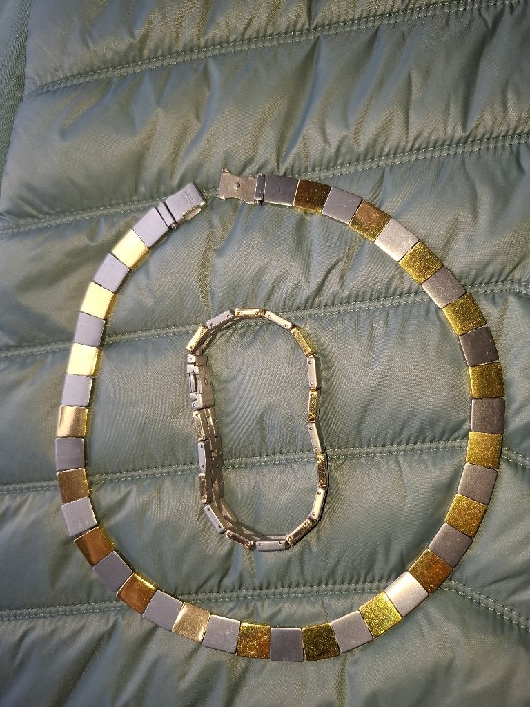 boccia set ketting armband bicolor goud titanium, Ophalen of Verzenden, Zo goed als nieuw, Goud, Overige materialen