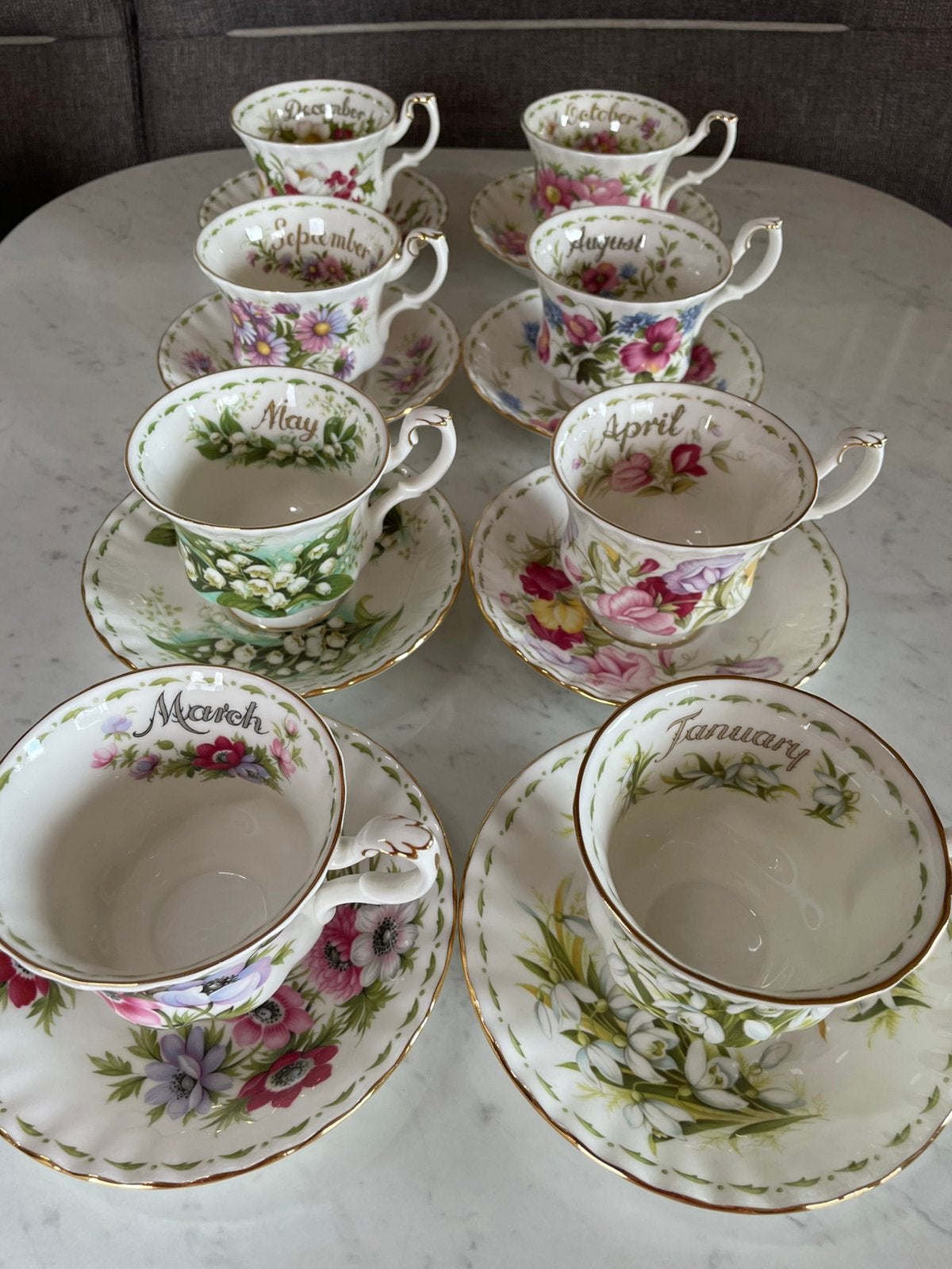 Royal Albert FLOWER OF THE MONTH HERENKOP, Verzamelen, Porselein, Kristal en Bestek, Ophalen, Zo goed als nieuw, Porselein, Kop en/of schotel