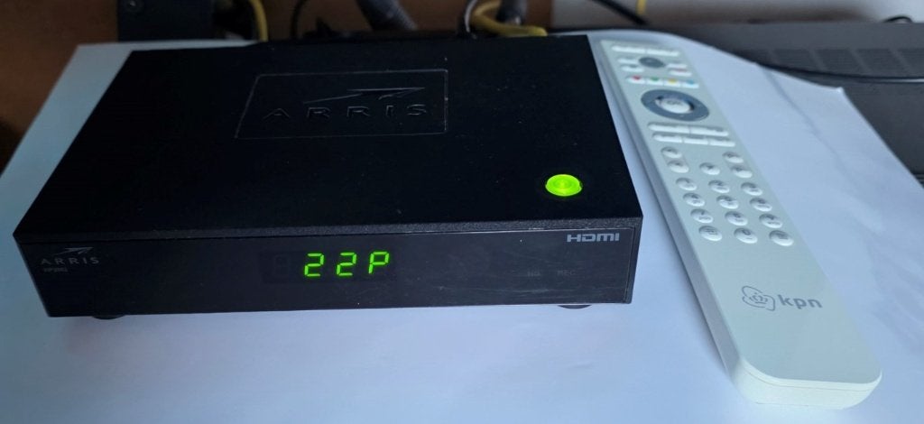 KPN Arris VIP2952 TV ontvanger met afstandsbediening, Ophalen
