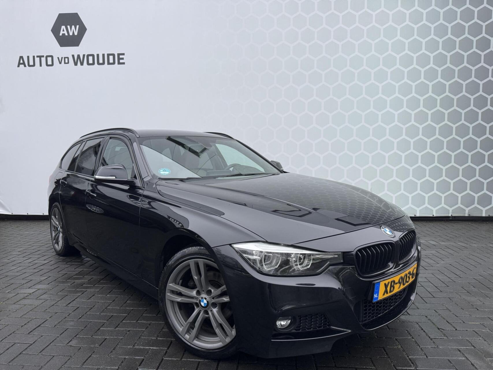 BMW 3-serie Touring 320i xDrive Edition M-pakket Leer Automa, Auto's, Automaat, 1998 cc, 15 km/l, Euro 6