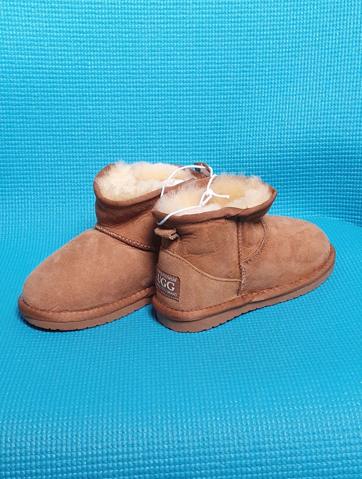 Nieuwe UGG kinder boots maat 26, UGG, Jongen of Meisje, Nieuw, Ophalen of Verzenden