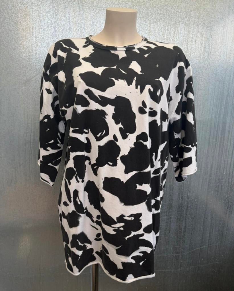 Lod Lotte oudshoorn design tie dye zwart wit, Ophalen of Verzenden, Zo goed als nieuw, Zwart, Korte mouw