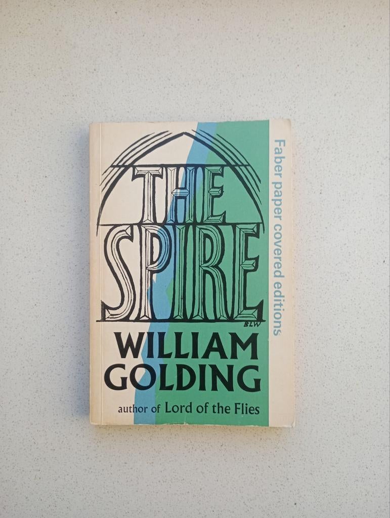 The Spire - William Golding, Boeken, Ophalen of Verzenden, Gelezen