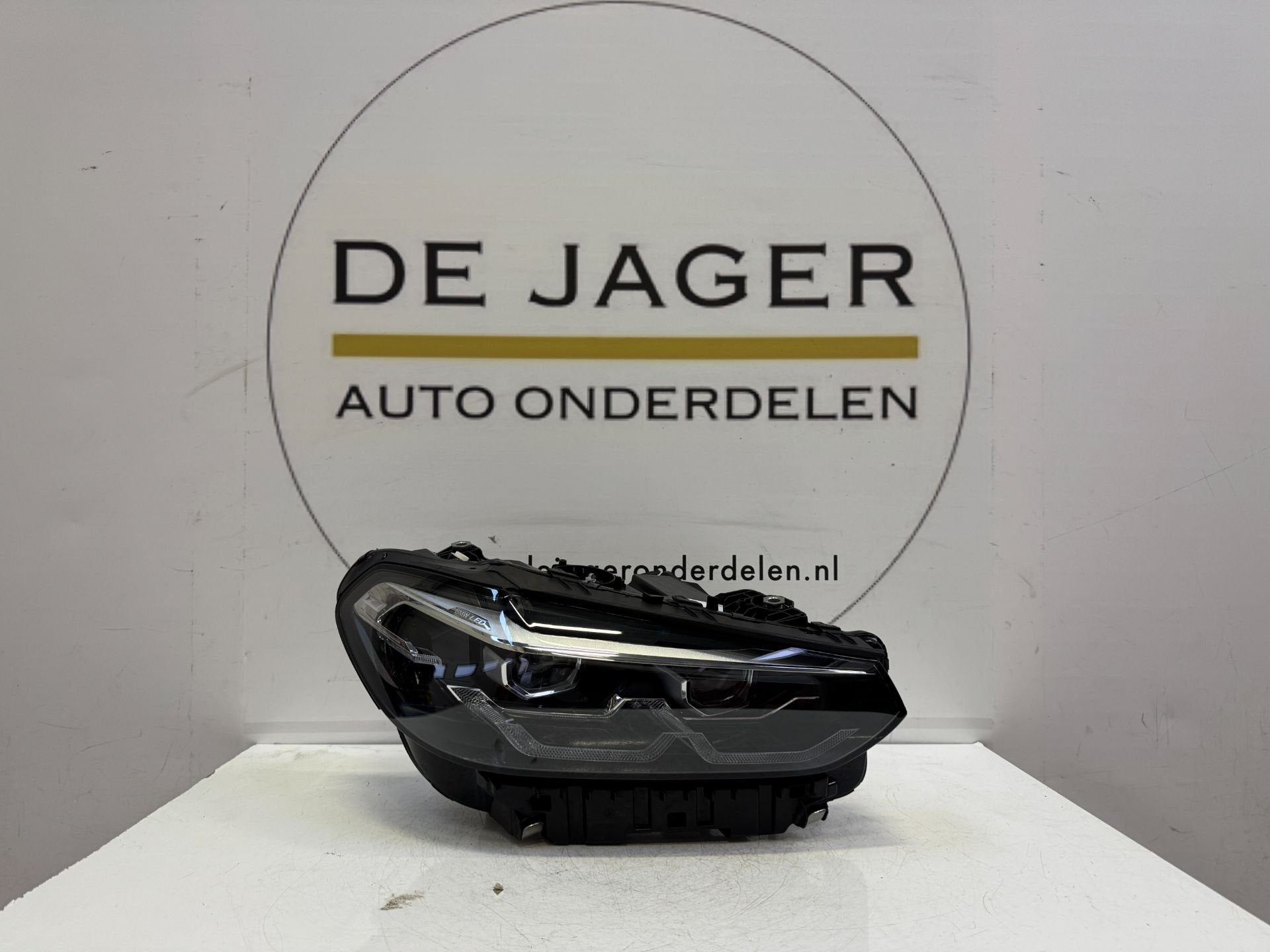 BMW X3 X4 G01 G02 FACELIFT VOL LED KOPLAMP RECHTS 5A0E5F2, Auto-onderdelen, Verlichting, Petuelring 130
80788  Munich, DE, Gebruikt