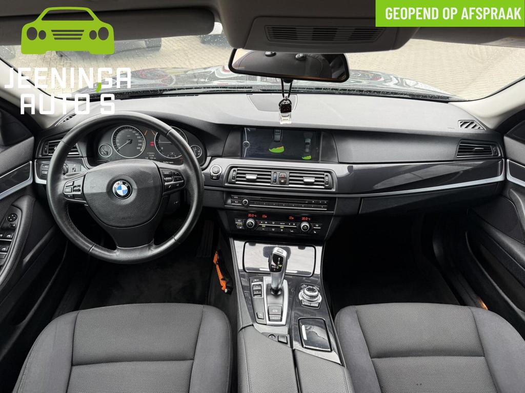 BMW 5-serie Touring 525d|Stoelverwarming|Navi|Trekhaak, Auto's, Automaat, Euro 5, Zwart, 2000 kg