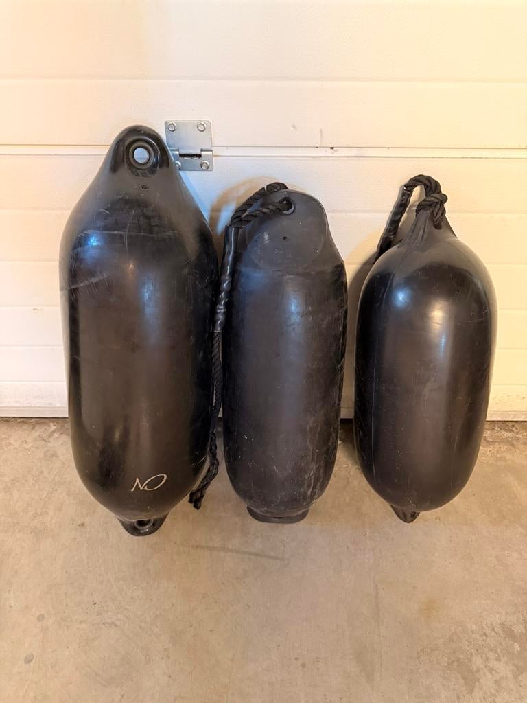 Majoni fenders - stootwil (set van 3), Watersport en Boten, Ophalen