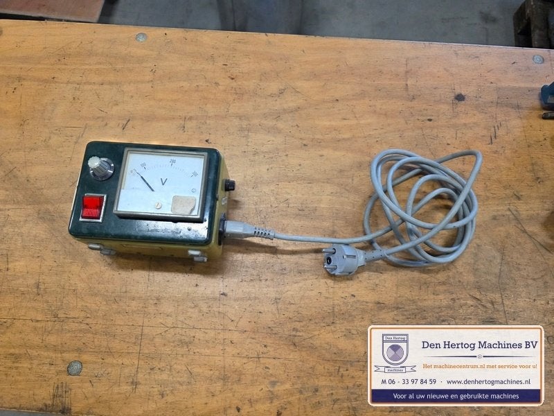 Elektronika E47/7723/18 Voltmeter 230V antiek, Ophalen