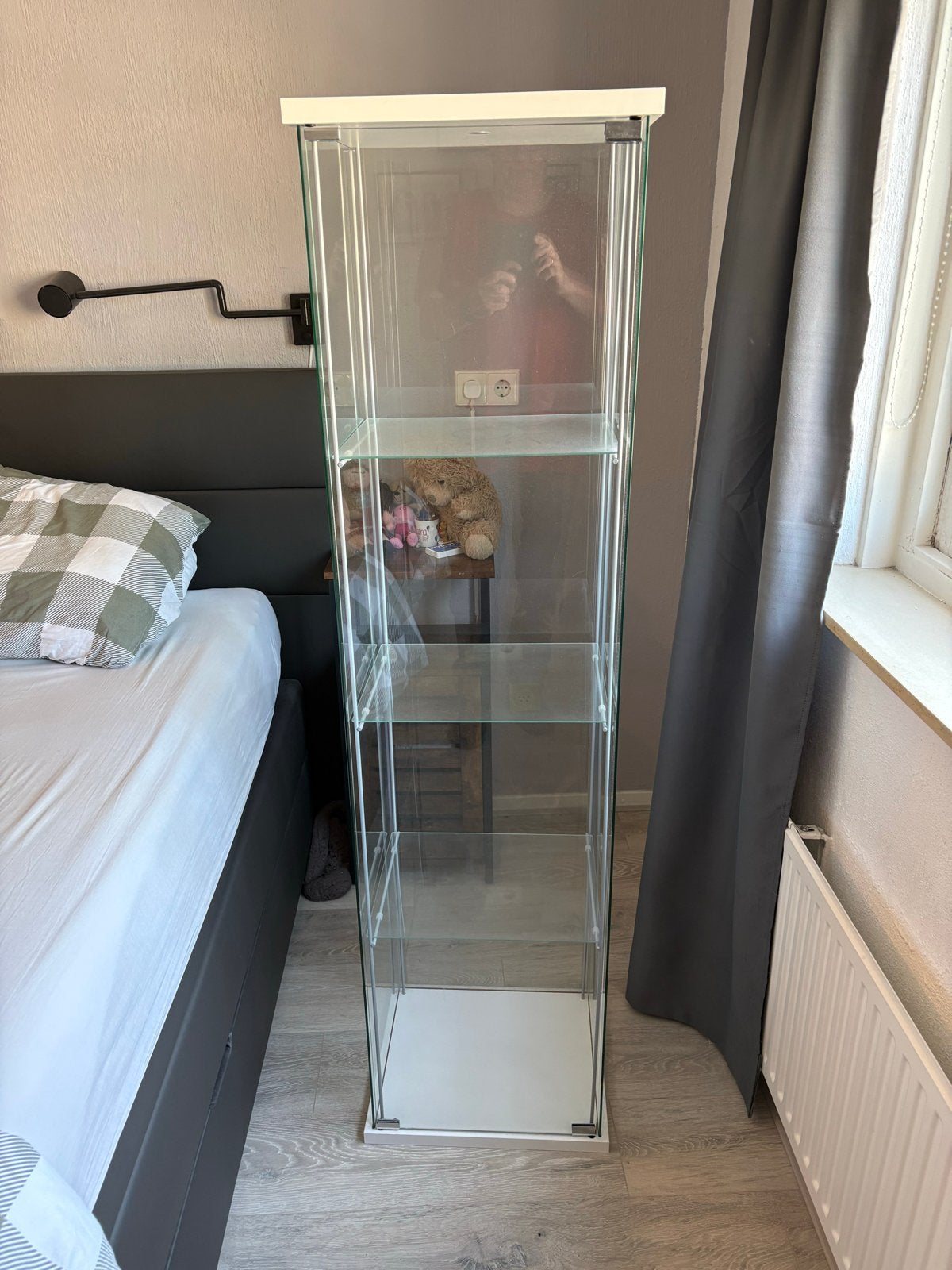Glazen vitrinekast., Ophalen, Met plank(en), Minder dan 50 cm, 150 tot 200 cm