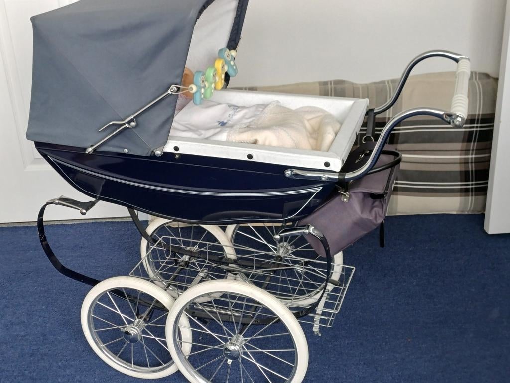 Vintage Silver Cross Kinderwagen - Klassiek en Stijlvol, Gebruikt, Ophalen of Verzenden, Verstelbare duwstang, Kinderwagen