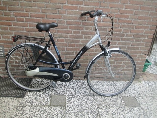 Te koop damesfiets 28 inch, Fietsen en Brommers, Gebruikt, Versnellingen, 56 cm of meer, Ophalen
