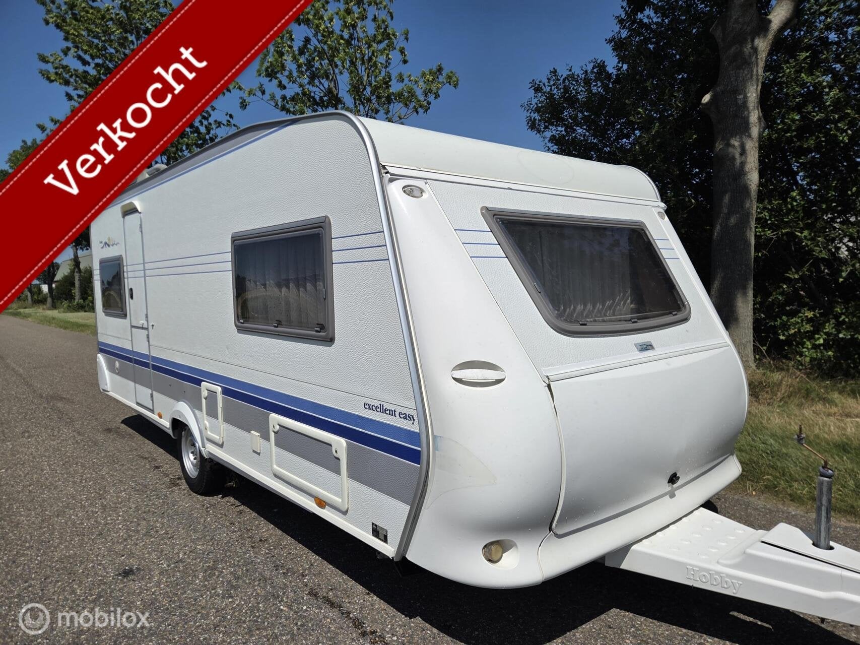 Hobby 540 fransbed voortent luifel, Vast bed, Rondzit, Hobby, Koelkast