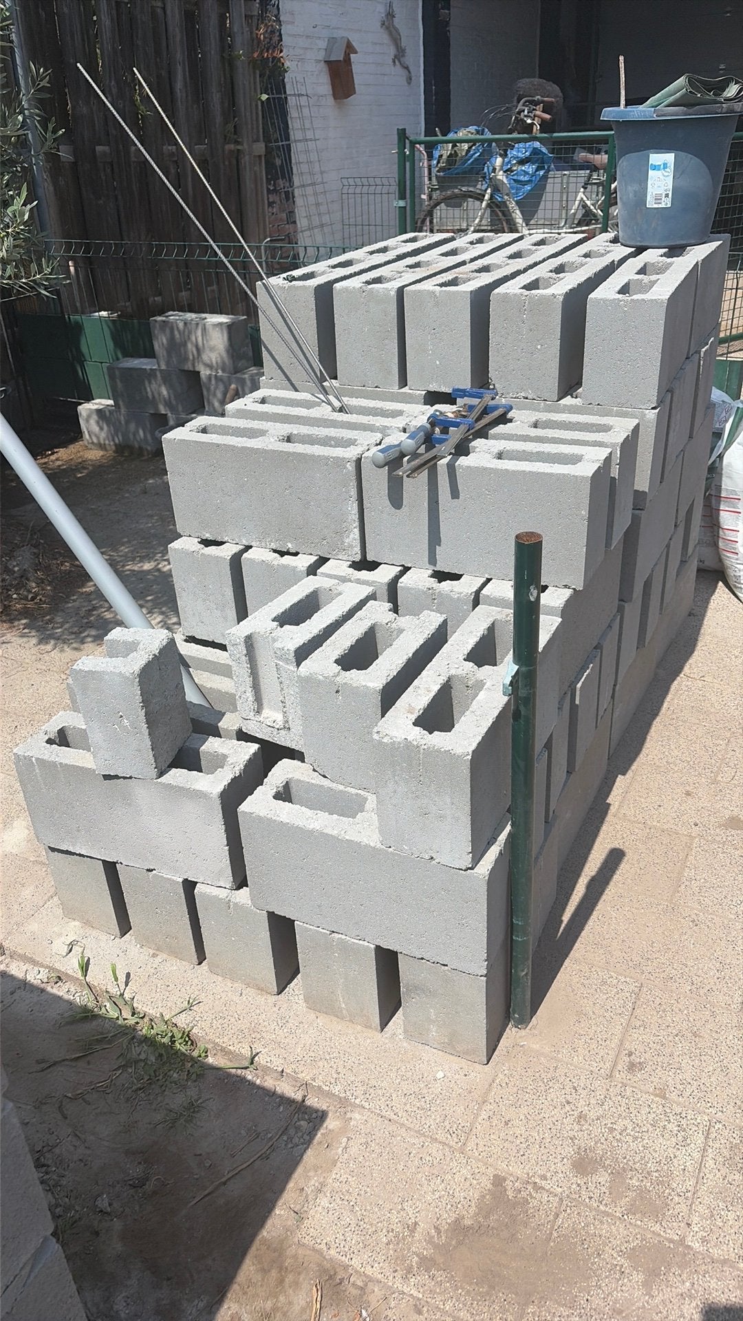 Holle betonblokken, Doe-het-zelf en Verbouw, Metselstenen, Ophalen, Nieuw, Beton