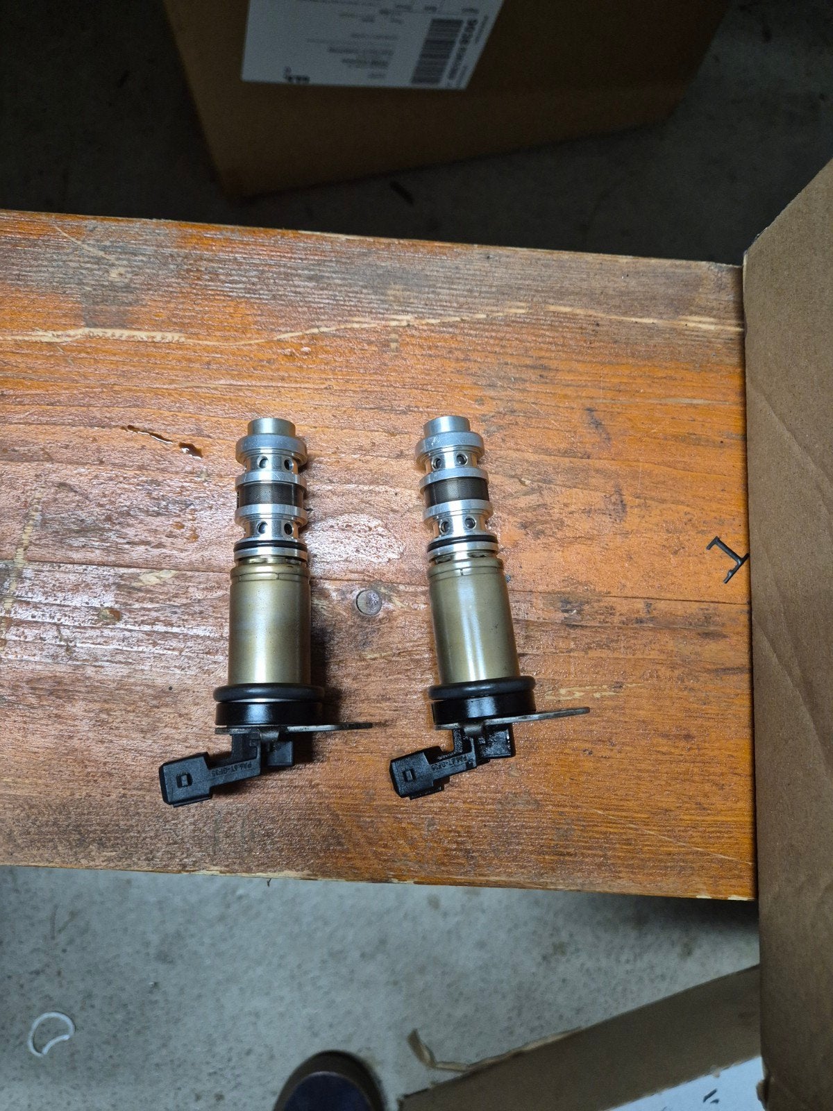 2x Vanos Solenoids voor BMW N43 ORGINEEL, Auto-onderdelen, Gebruikt, Onbekend, Ophalen of Verzenden, Onbekend