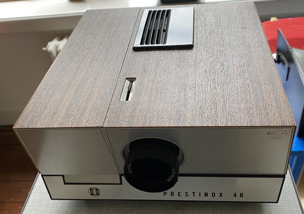 Prestinox 4R diaprojector, Audio, Tv en Foto, Diaprojectors, Ophalen of Verzenden, Gebruikt