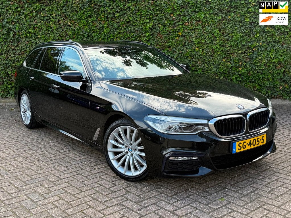 BMW 5-serie Touring 520i High Executive | M-Pakket | Leder |, Auto's, Automaat, 1998 cc, Achterwielaandrijving, Gebruikt