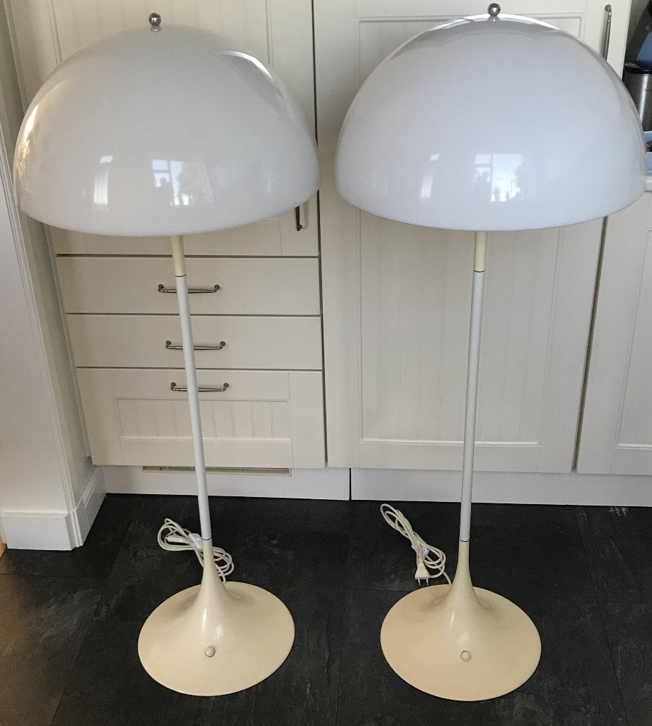 2 vloerlamp lampen Louis Poulsen Verner Panton Panthella, Huis en Inrichting, Lampen | Vloerlampen, Ophalen, N, N, N