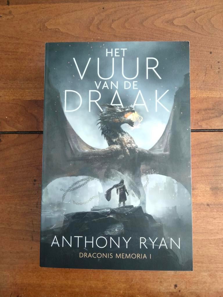 Het Vuur van de Draak - Anthony Ryan (Draconis Memoria I), Boeken, Ophalen of Verzenden, Zo goed als nieuw, Anthony Ryan