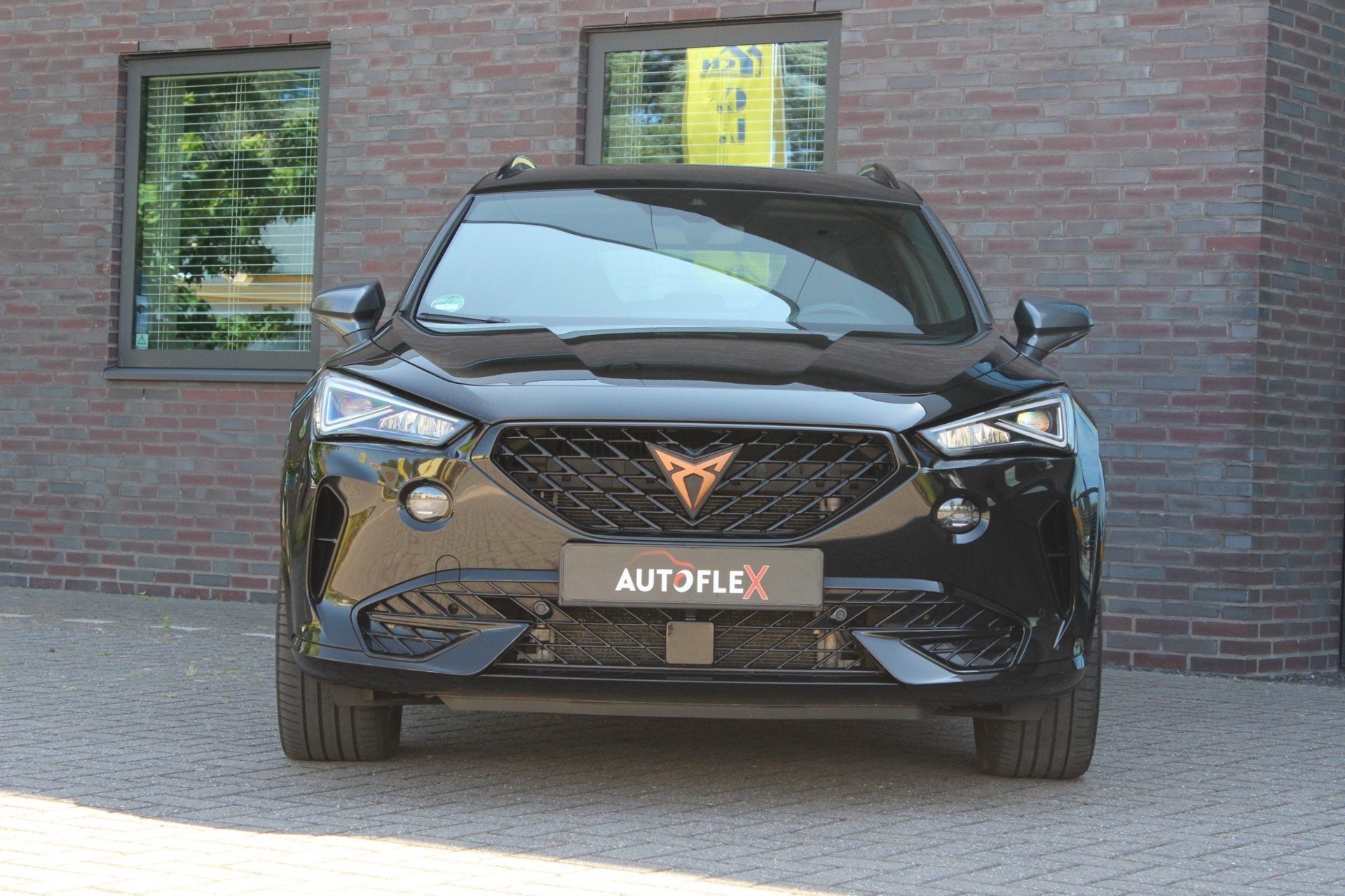 CUPRA Formentor 1.4 e-Hybrid Business, Voorwielaandrijving, Gebruikt, 4 cilinders, Zwart