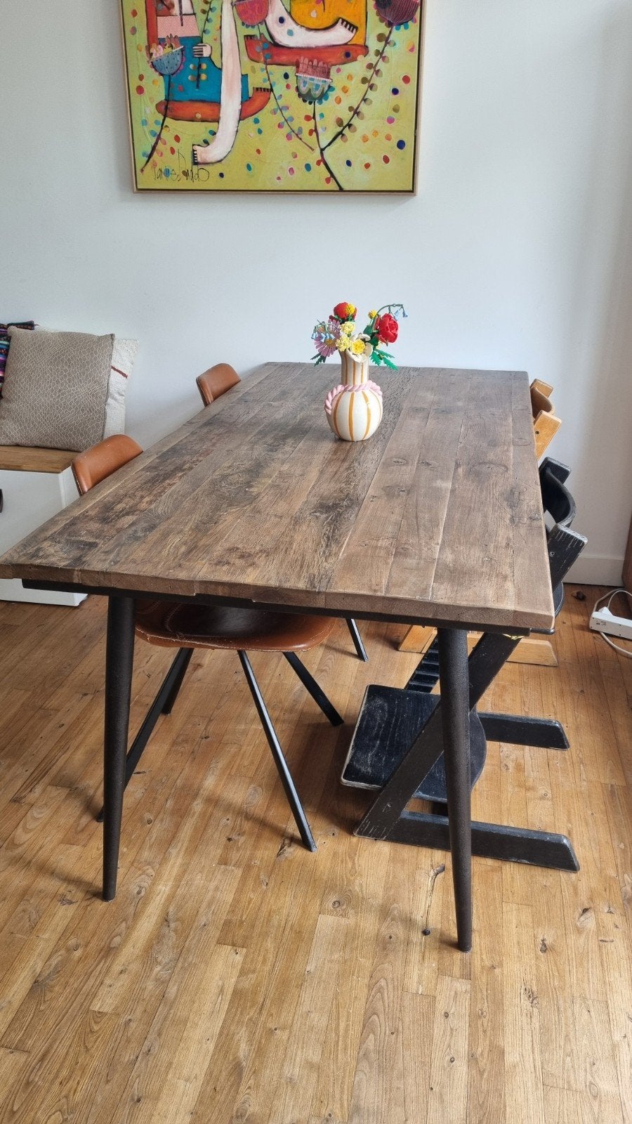 Robuuste iepen houten eettafel met metalen onderstel, Ophalen, 50 tot 100 cm, Zo goed als nieuw, Vijf personen of meer