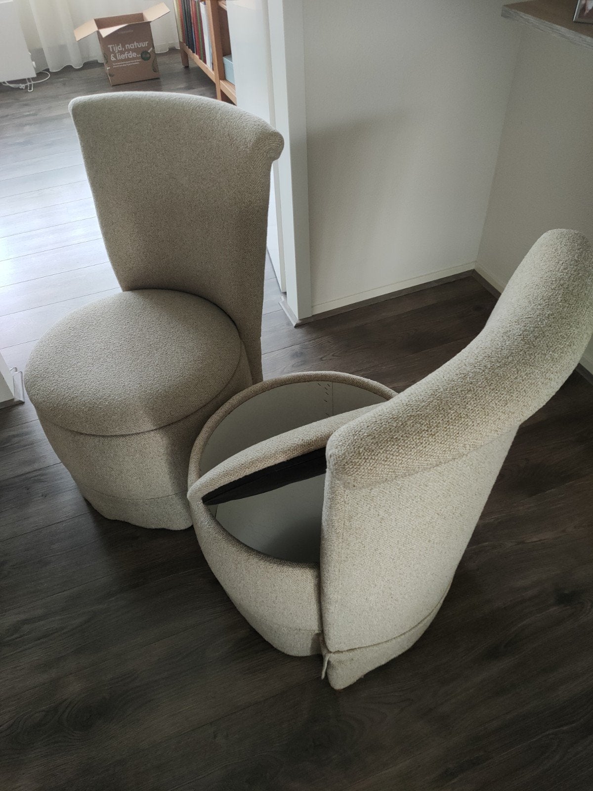 Beige stoffen stoelen met opbergruimte., Huis en Inrichting, Ophalen, Gebruikt, Minder dan 75 cm, 50 tot 75 cm