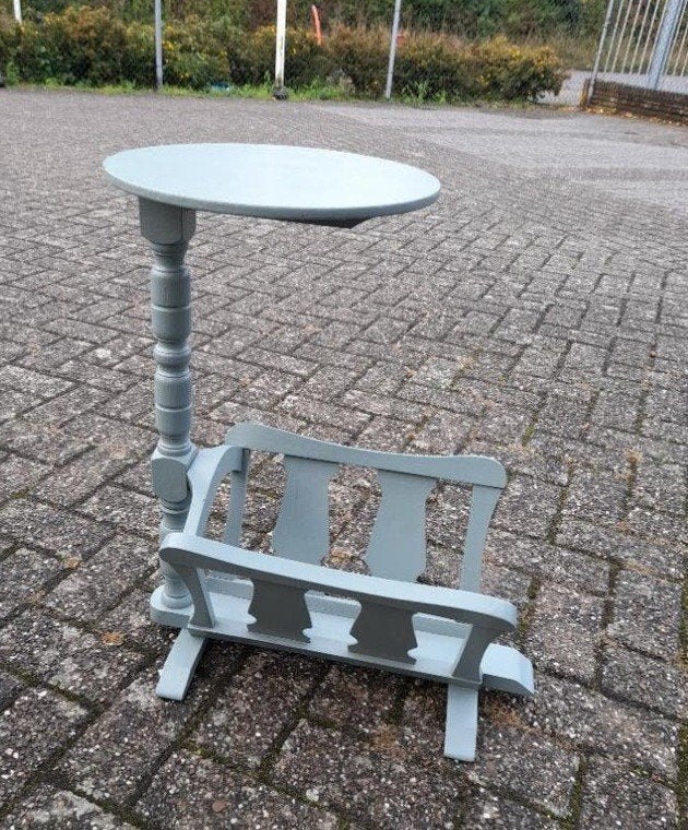 Leuke kranten bak bijzet tafeltje, Ophalen of Verzenden, Zo goed als nieuw