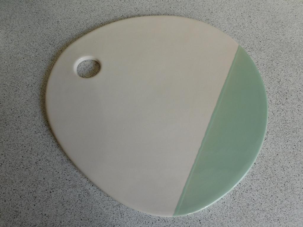 Serveerplank 32x30 cm. Mint Crème Jamie Oliver, Ophalen of Verzenden, Zo goed als nieuw, Overige stijlen, Kop(pen) en/of Schotel(s)