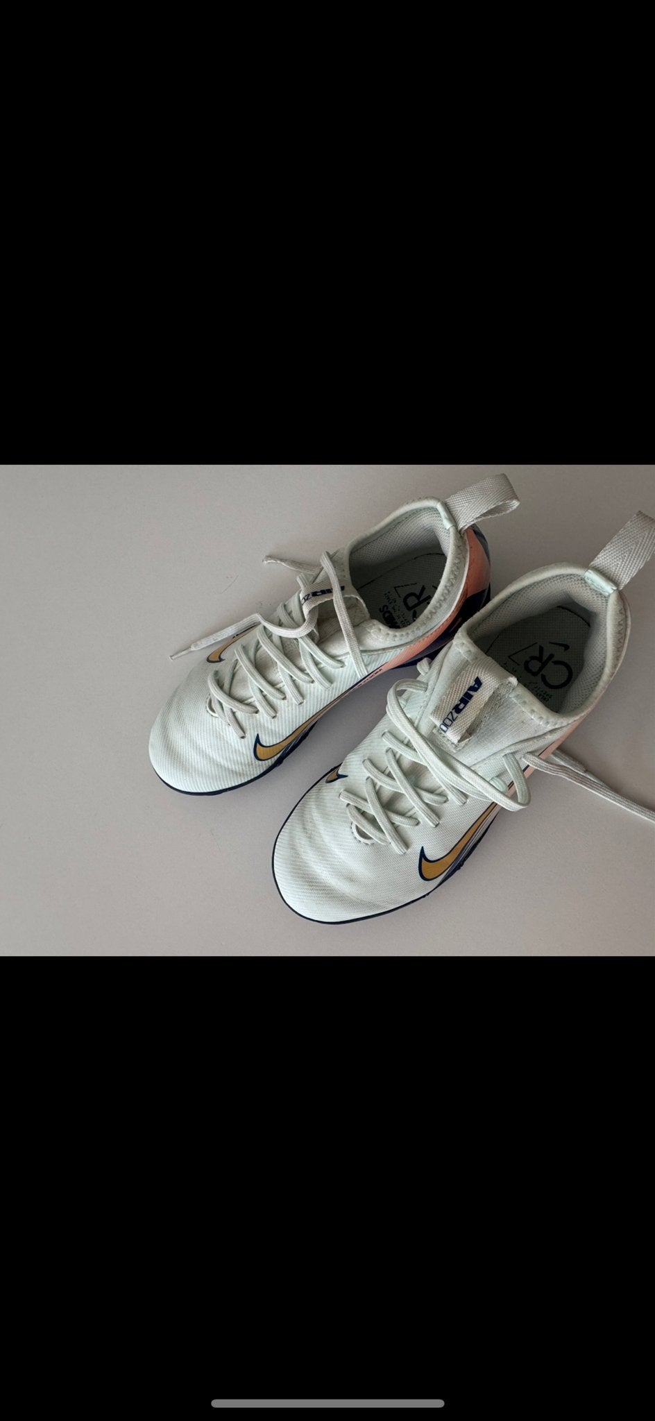 Nike CR7 Voetbalschoenen maat 34, Sport en Fitness, Voetbal, Ophalen, Maat XS of kleiner, Schoenen, Zo goed als nieuw