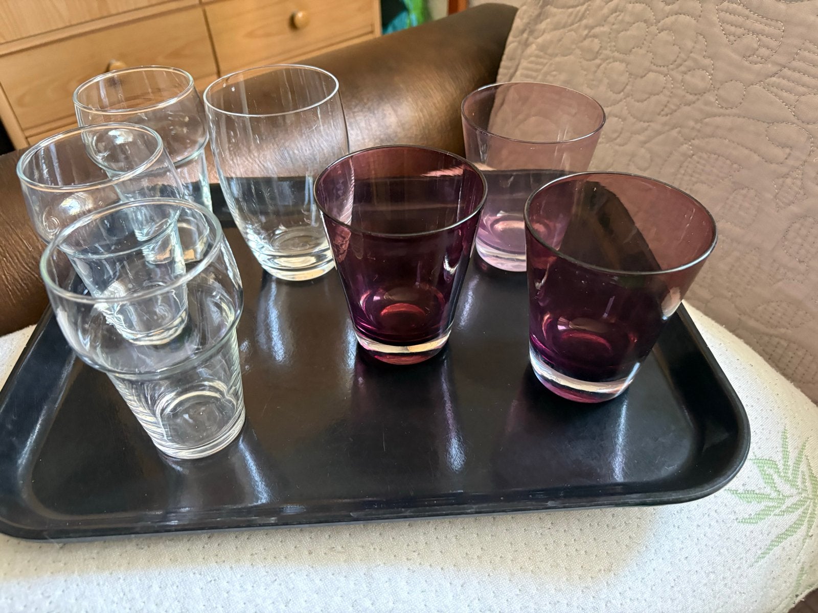 Glazen set: 7 transparante en 3 paarse glazen, Ophalen of Verzenden
