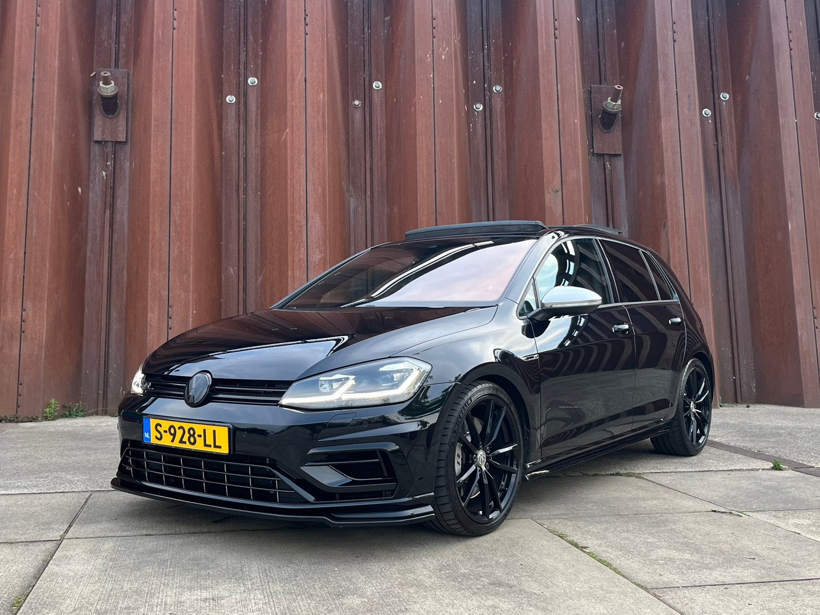 Volkswagen Golf 7.5 R 2.0 TSI 4Motion Performance DSG | Pano, Auto's, Automaat, Zwart, 4 cilinders, 1984 cc