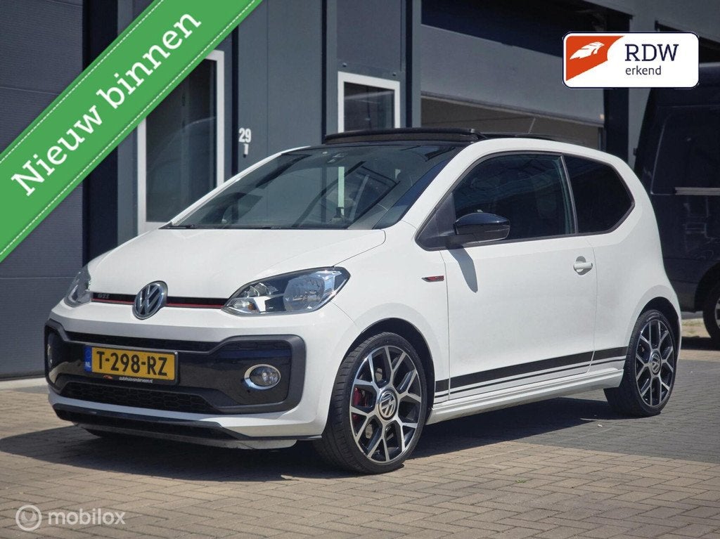 Volkswagen Up! 1.0 TSI GTI 116PK Pano|Beats|cruise|stoelverw, Auto's, 970 kg, Automatische klimaatregeling, 4 stoelen, 116 pk