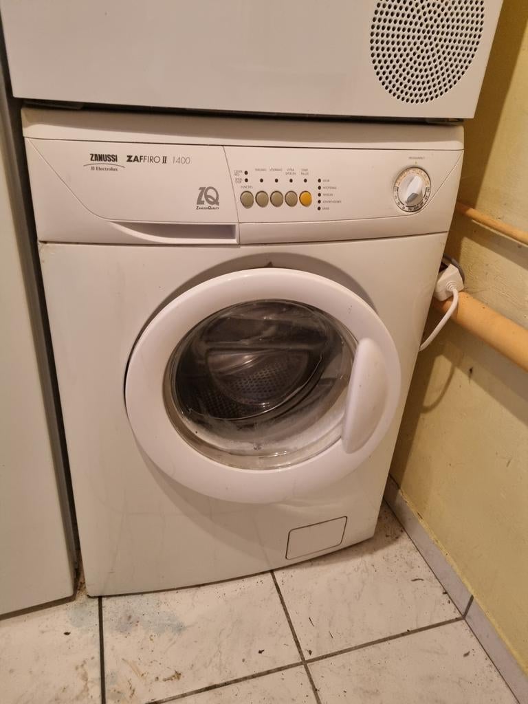 Zanussi wasmachine, Ophalen, Gebruikt, 1200 tot 1600 toeren, 85 tot 90 cm