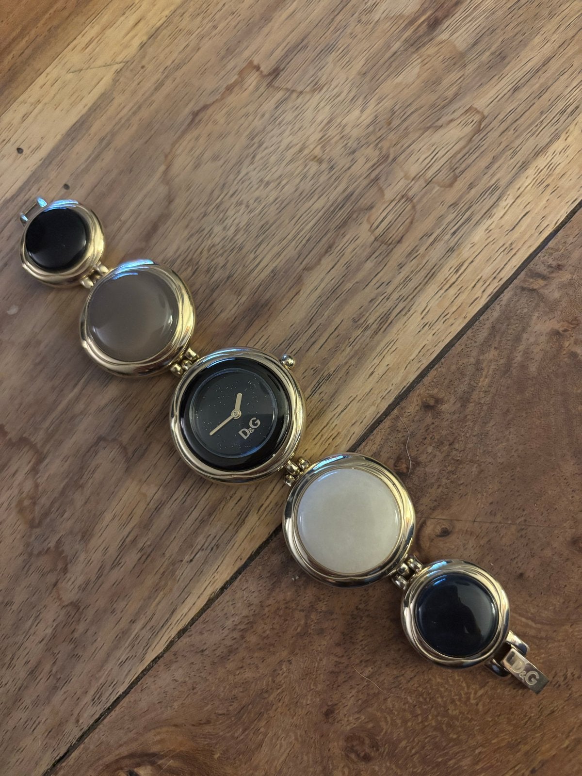 D&G Dolce & Gabbana Dames Polshorloge Goudkleurig, Sieraden, Tassen en Uiterlijk, Horloges | Dames, Overige materialen, Polshorloge