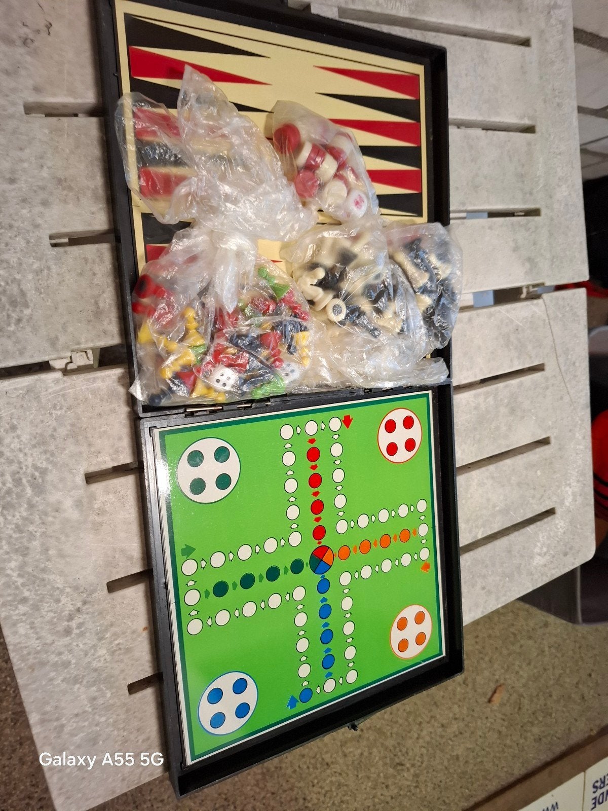 4-in-1 Reisspel: Schaken, Backgammon, Ludo, Chinees Dammen, Onbekend, Generiek Spellen Fabrikant, Ophalen of Verzenden, Vijf spelers of meer