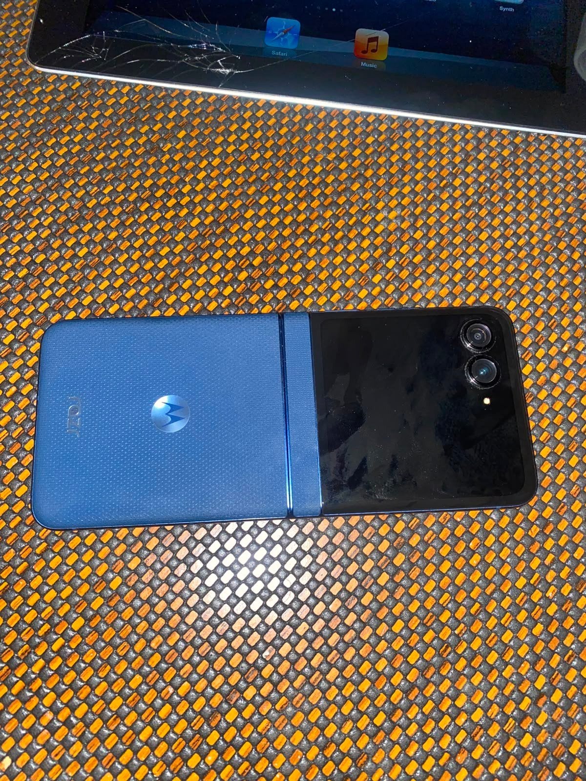 Motorola Razr 60 - Inklapbaar met hoesje, Telecommunicatie, Gebruikt, Inklapmodel, Ophalen of Verzenden, Zonder simlock