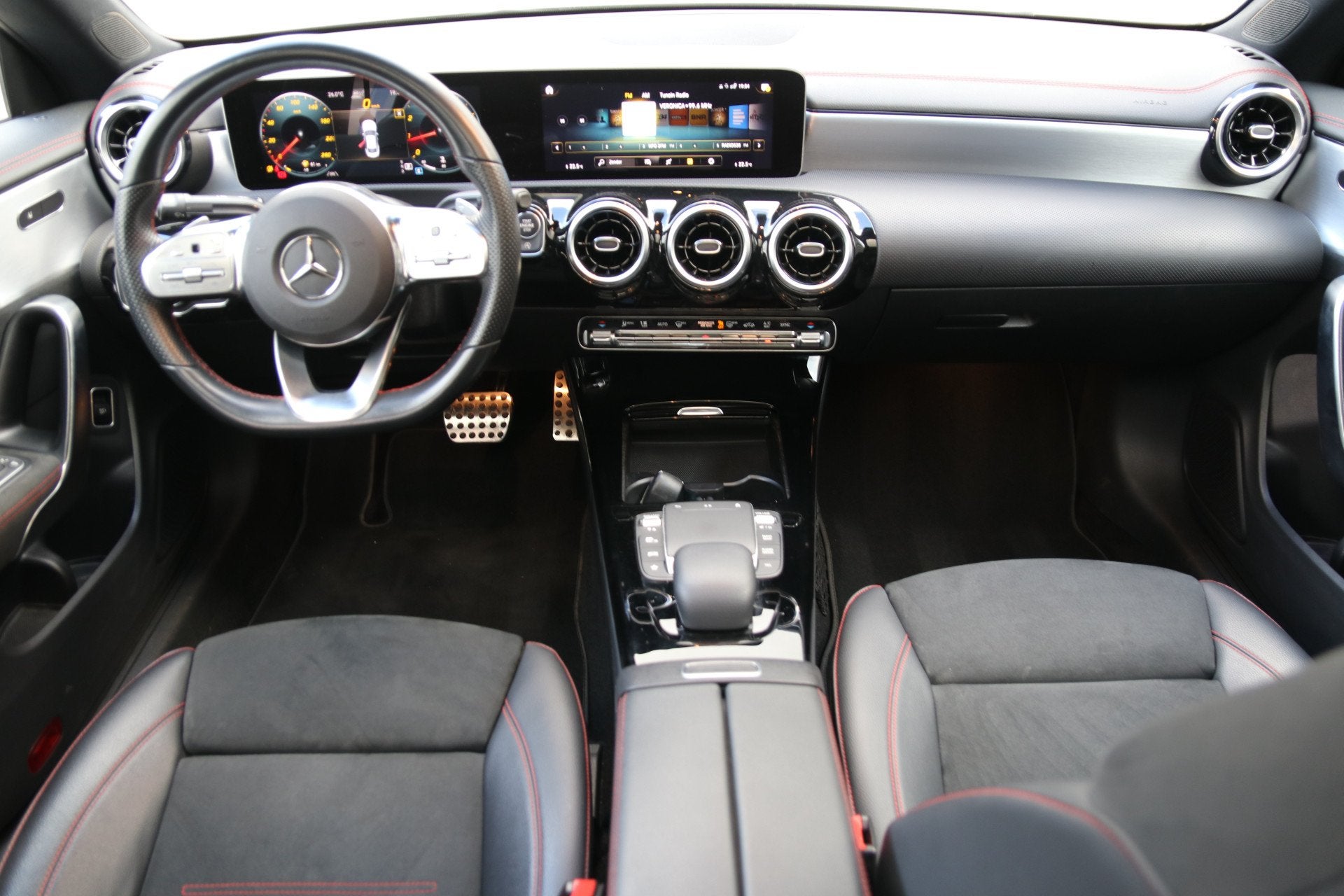 Mercedes-Benz CLA-Klasse 200 Business Solution AMG, Auto's, CLA, Gebruikt, Euro 6, 4 cilinders