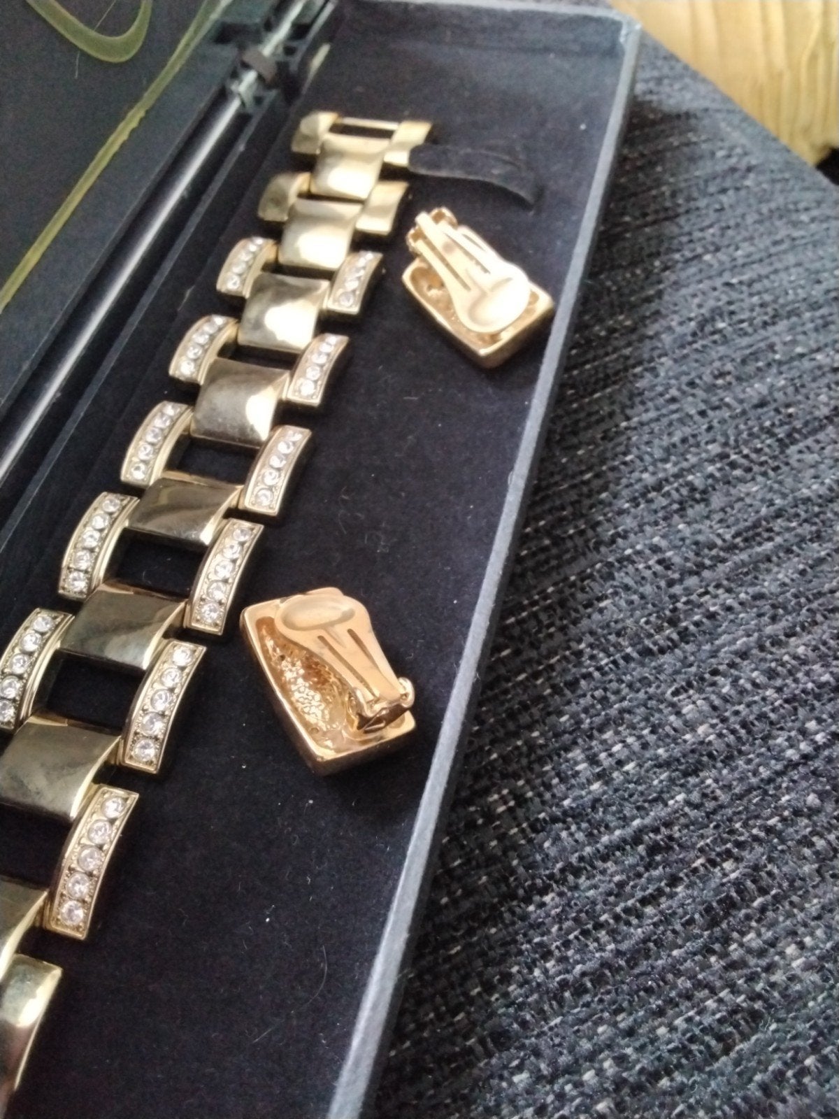 Enzo Tempo Milano Armband en Klipoorbellen Set, Overige materialen, Ophalen of Verzenden, Zo goed als nieuw, Goud