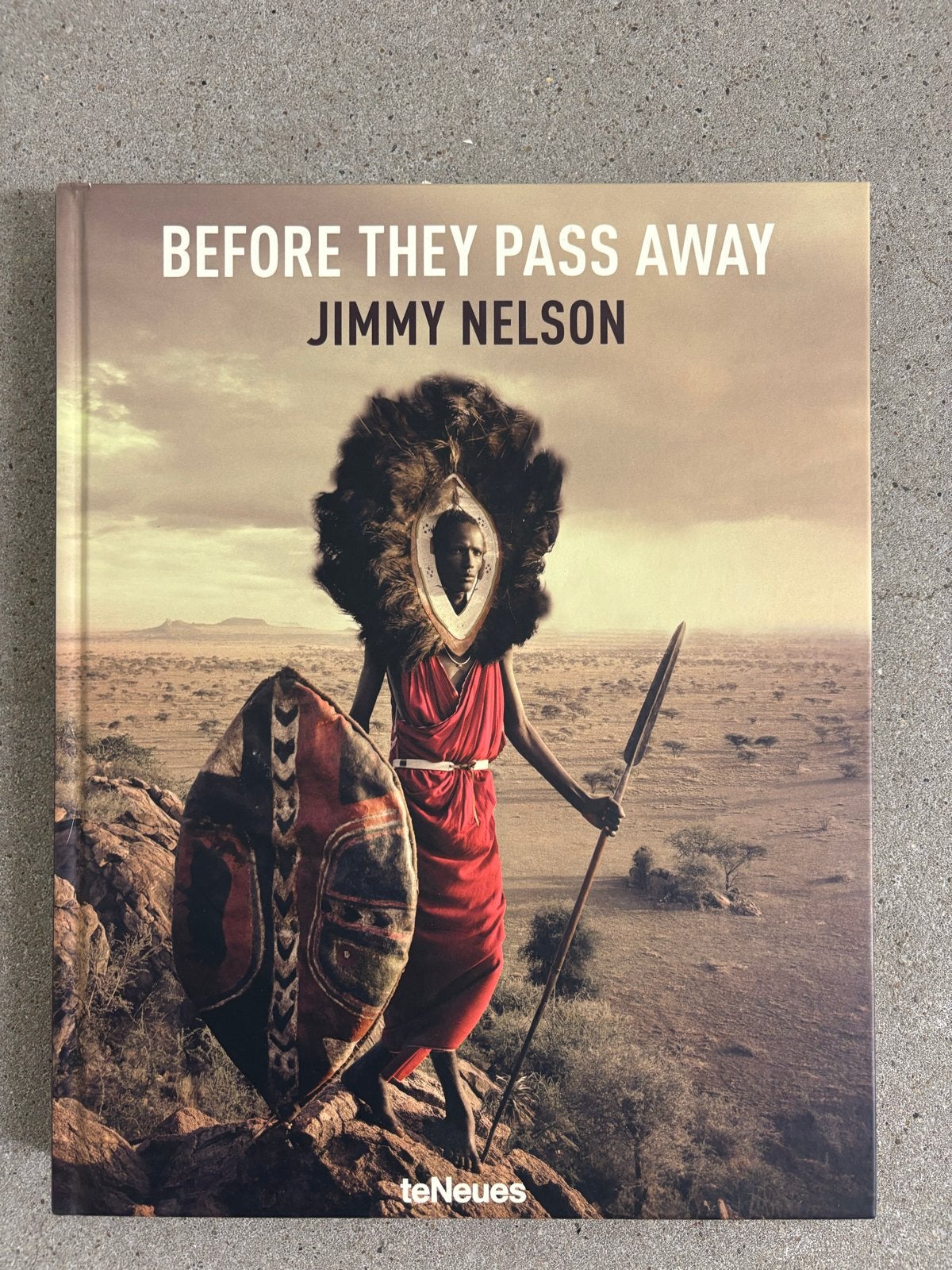 Before They Pass Away - Jimmy Nelson (Gesigneerd), Ophalen of Verzenden, Zo goed als nieuw, Fotografie algemeen