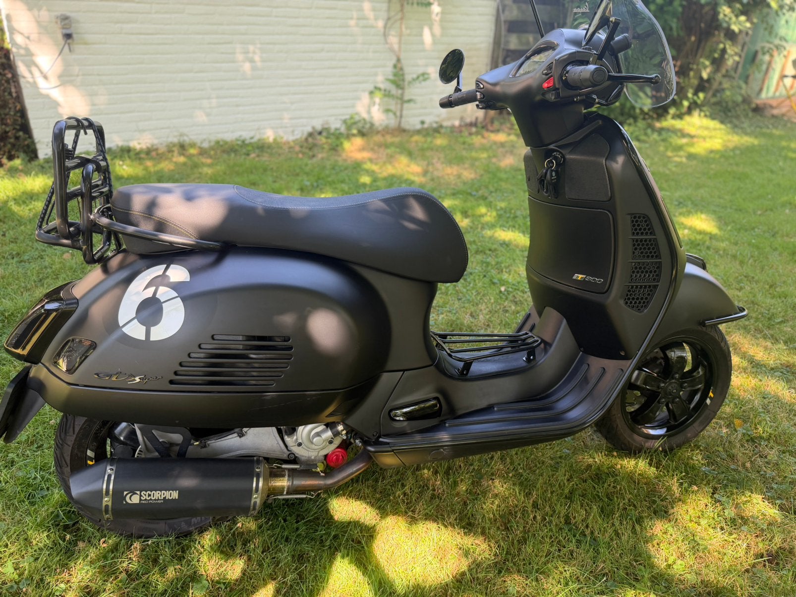 Vespa GTS Supertech 300 hpe 2021, 12.200 km, Particulier, Scooter
